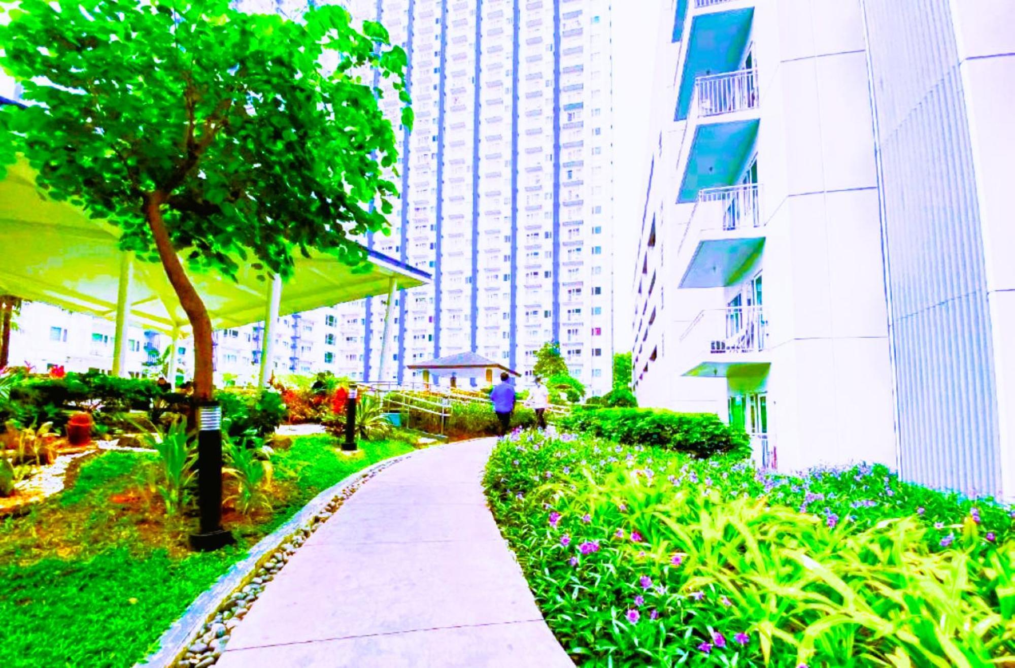 Grass Residences Tower 5 Sm North Qc Manila Exteriör bild